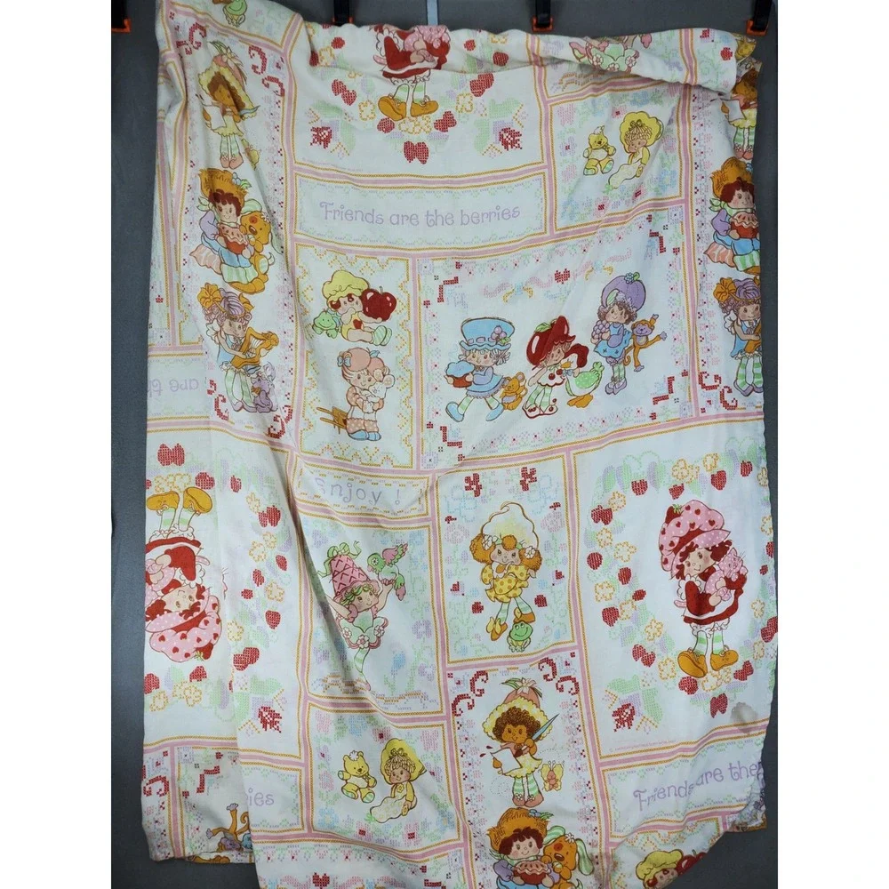 Vintage Strawberry Shortcake Flat Sheet Full Multicolor Friends are the Berries